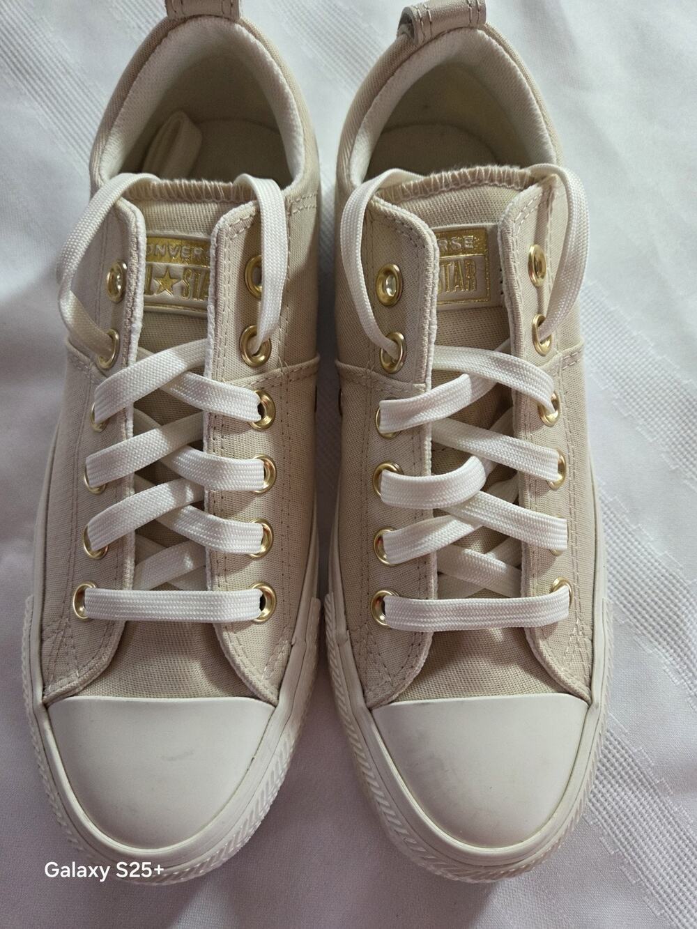New Converse All Stars Light beige /ivory with gold hardware size 6.5